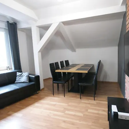 Apartment Osemka *